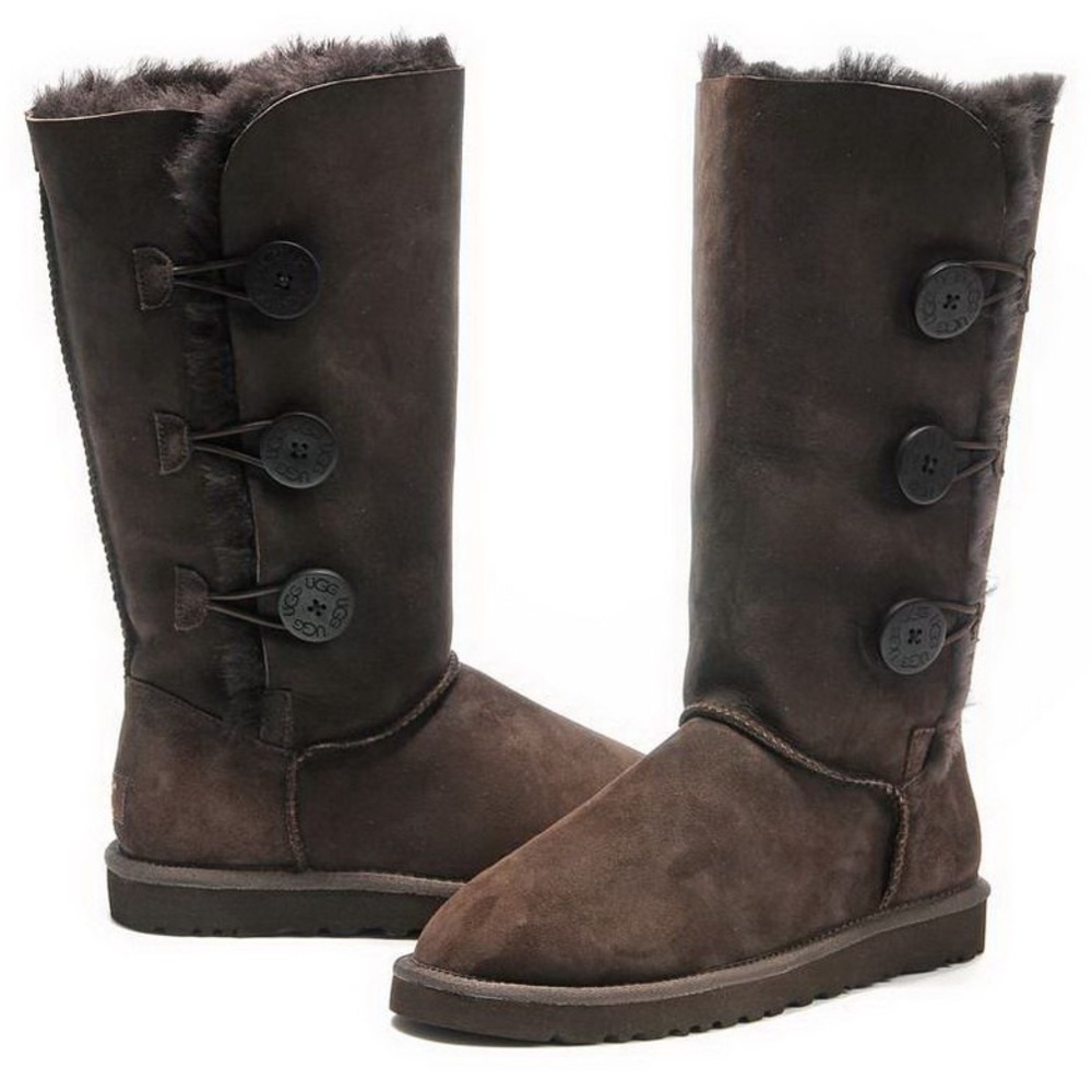 UGG Bailey Button Triplet Boot, Chocolate, Size 9